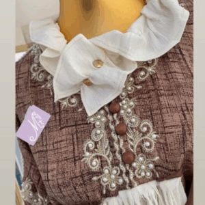 Elegantes baunes Kleid – Bild 3