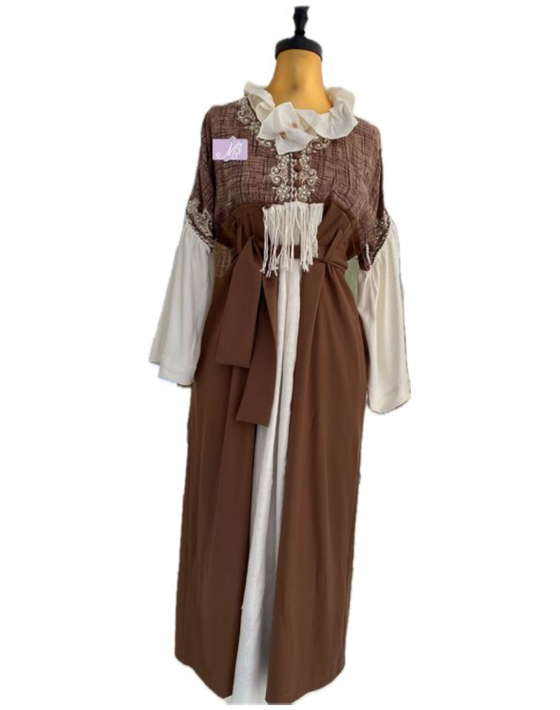 Elegantes baunes Kleid